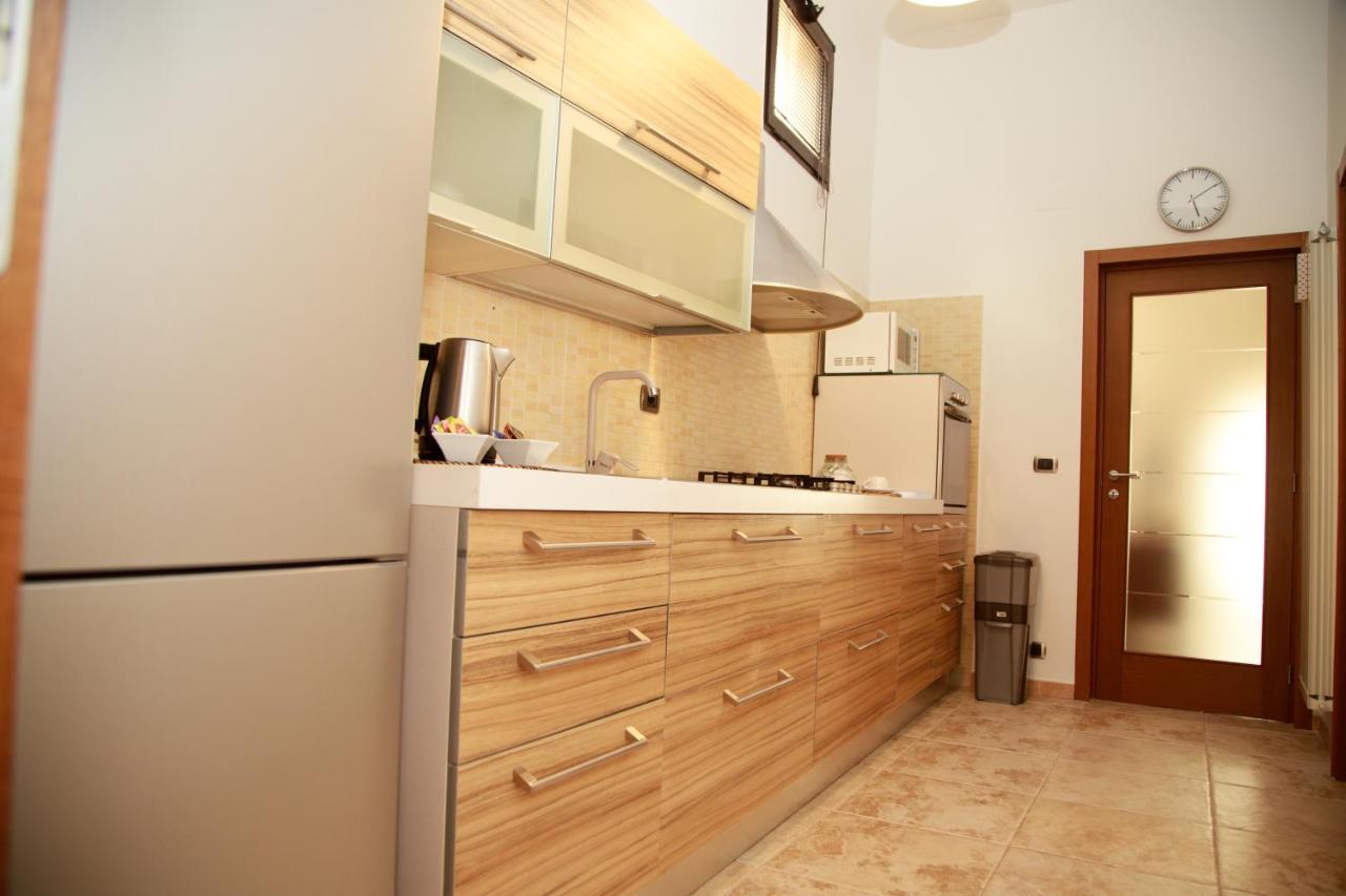 Bed and Breakfast Residenza Le Chianche Latiano Esterno foto